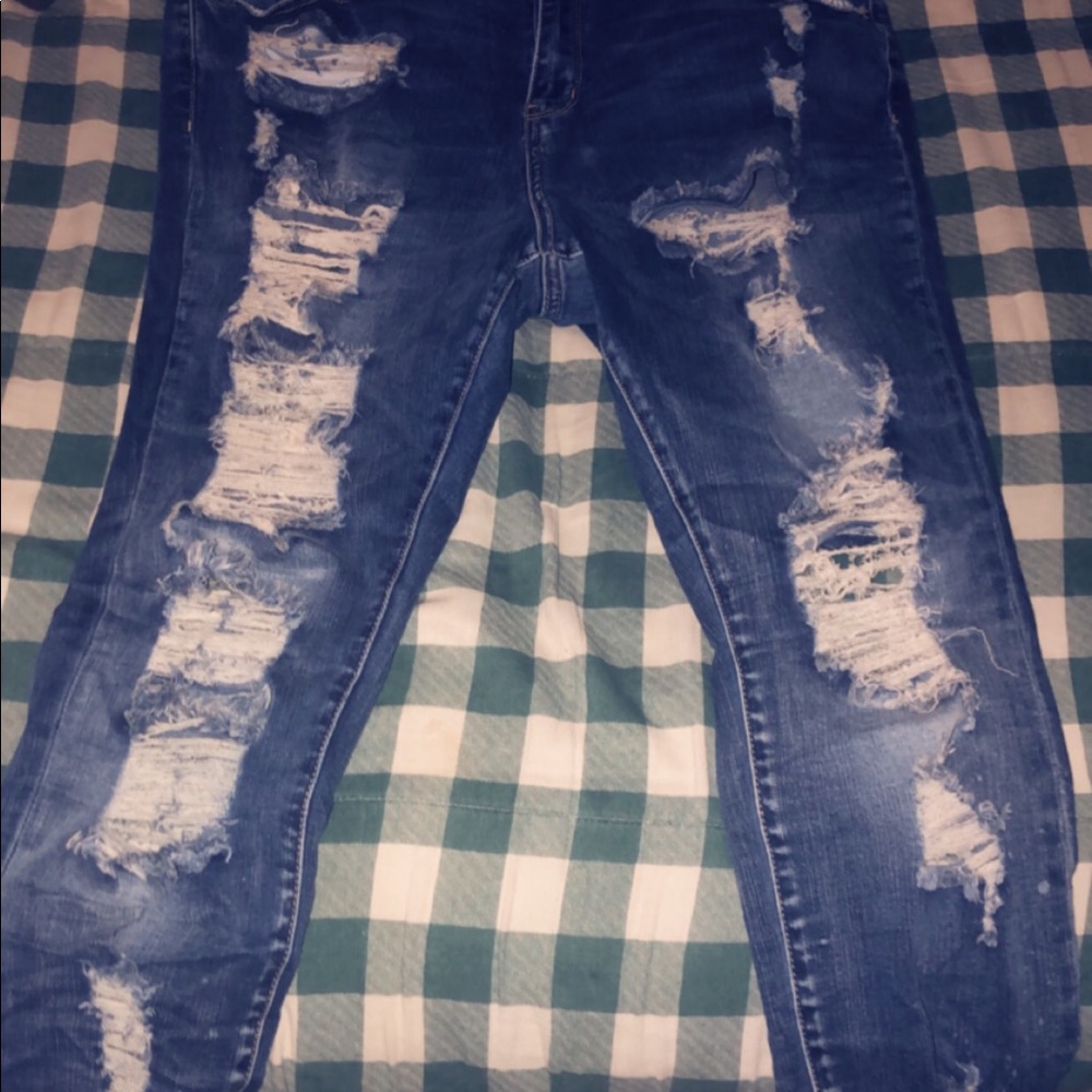 Rue 21 Distressed Jeans
